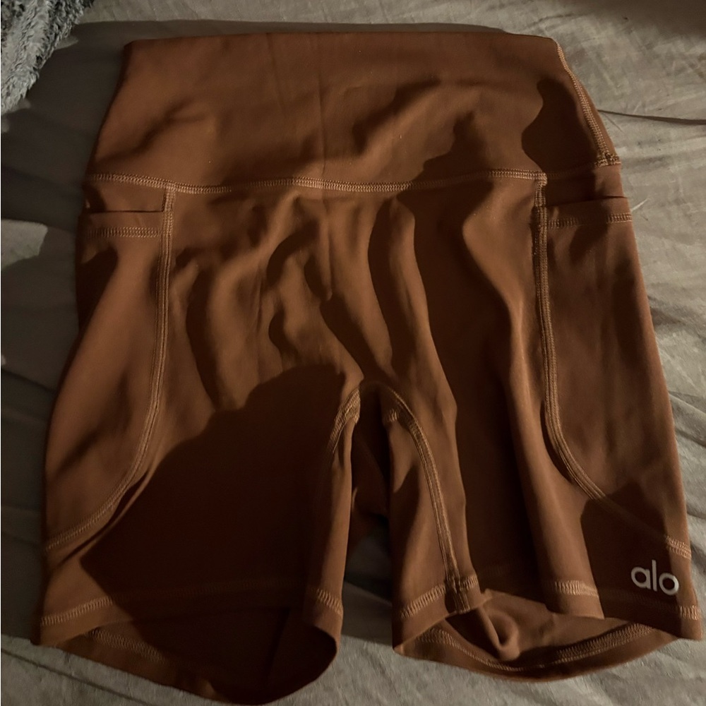 ALO Yoga Women's Chocolate Bike Shorts